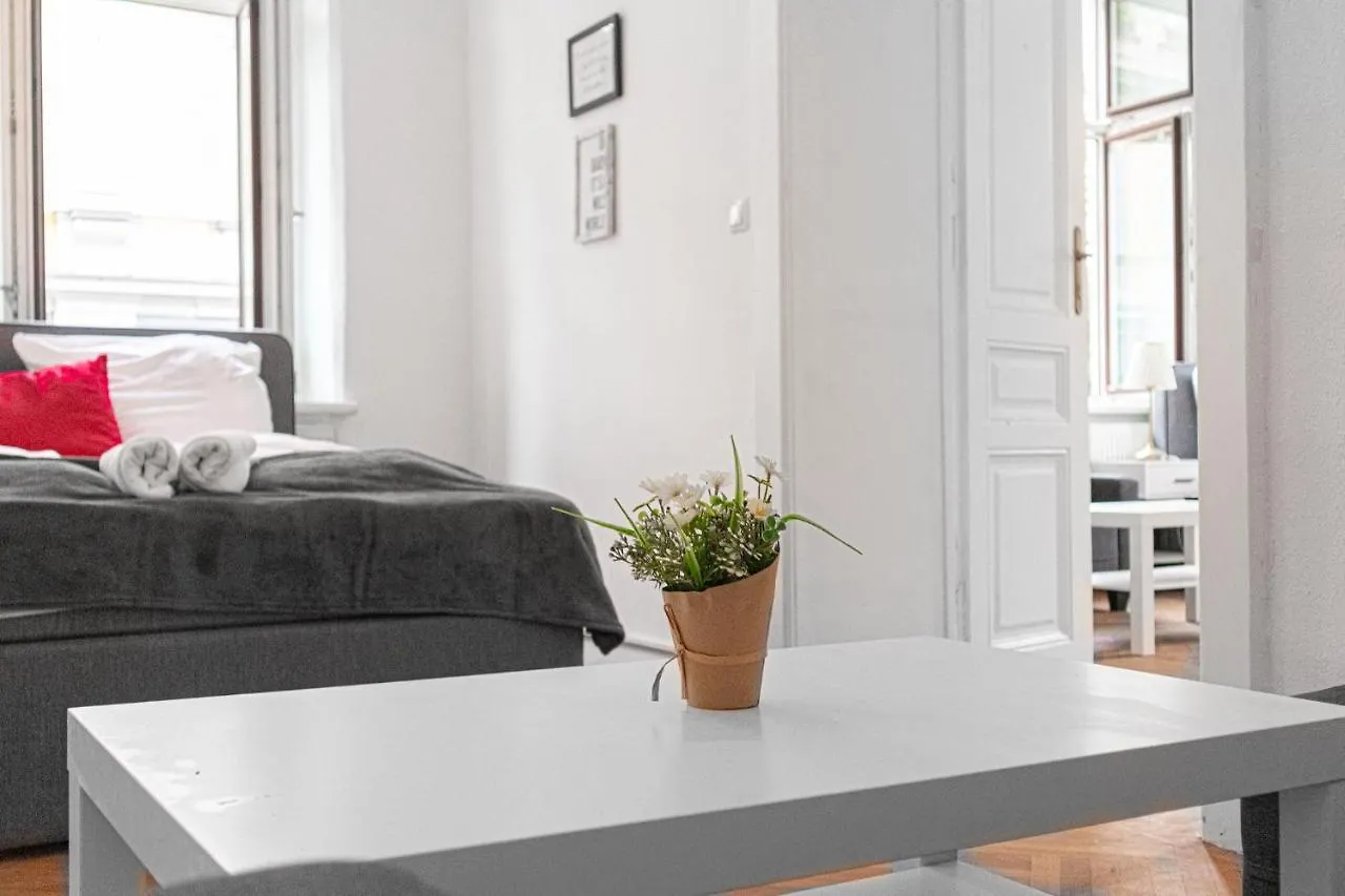 Joyful Apartments At Superb Location Near Akh Hospital Vídeň 0*,  Rakousko